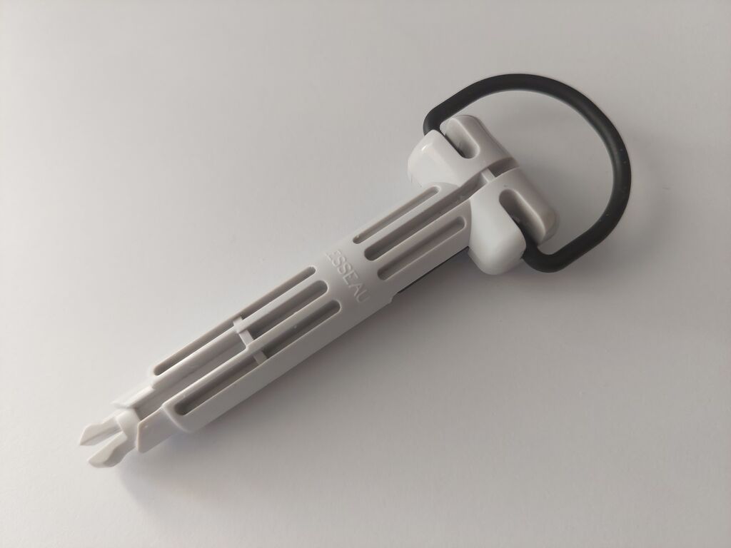 LESSEAU® No Touch Dispenser Spare Key 12pc
